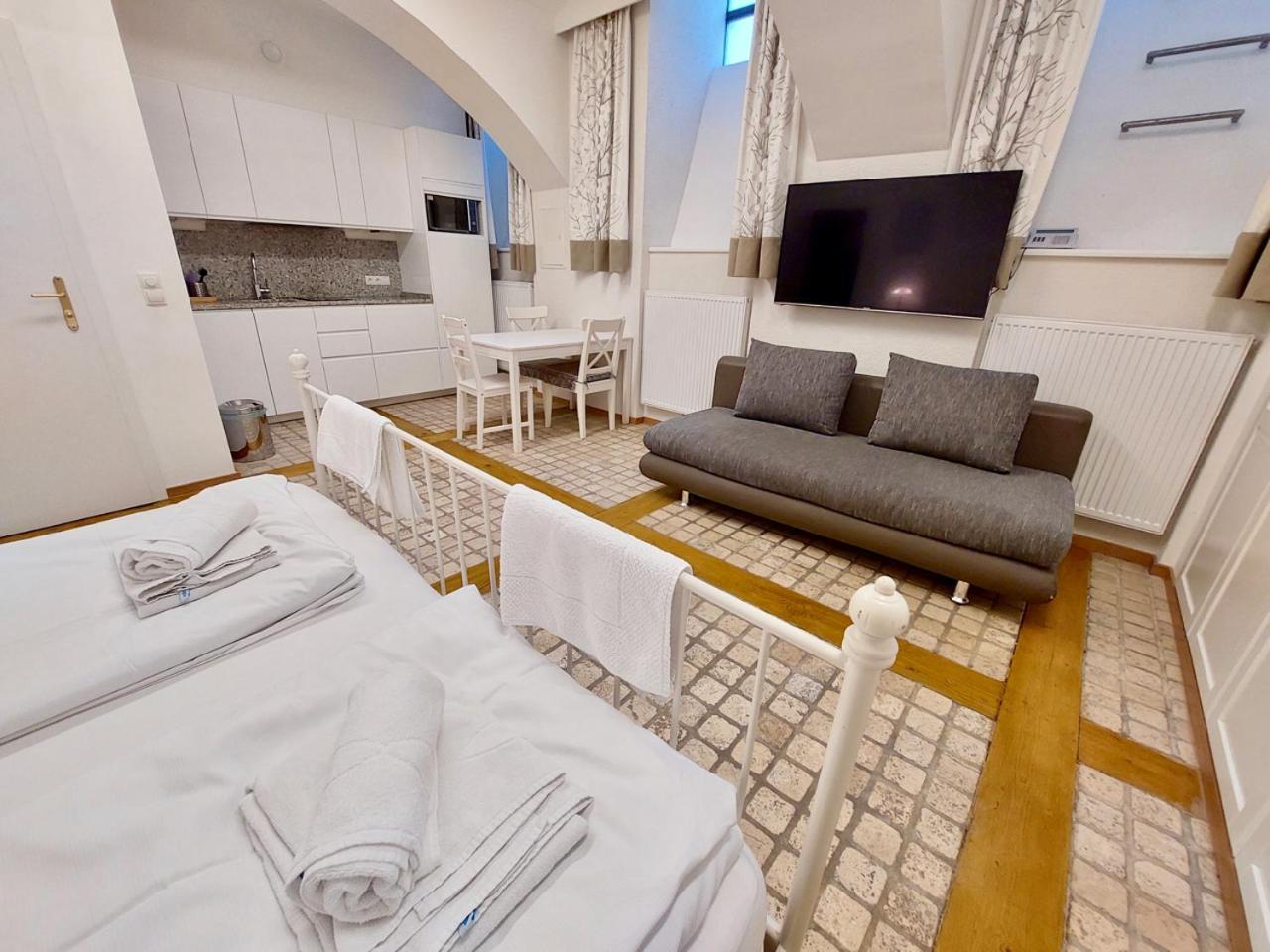 Modern Studios Near City Center เวียนนา ภายนอก รูปภาพ